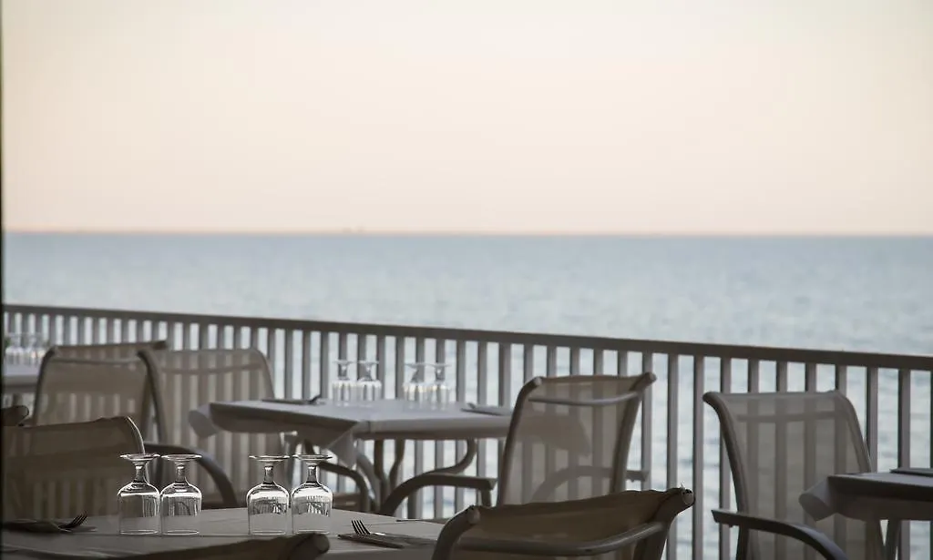 Carlos III Sant Carlos de la Ràpita Hotel